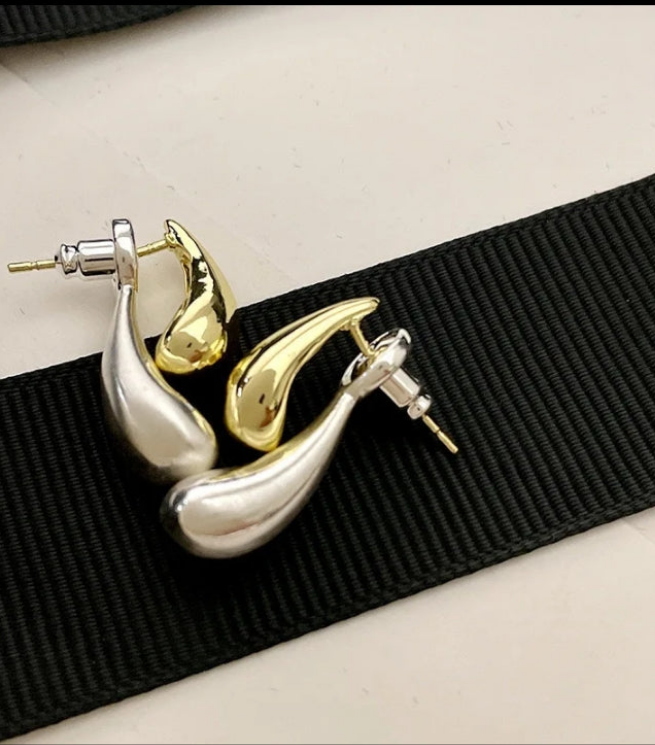 Versatile earrings
