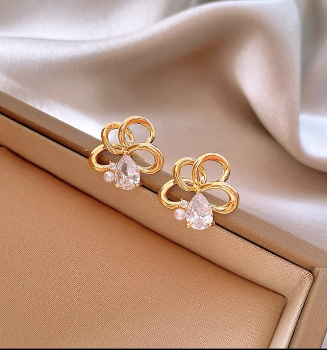 Zirconia earrings