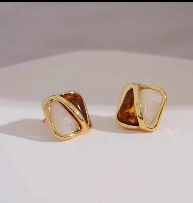 Caramel Earrings