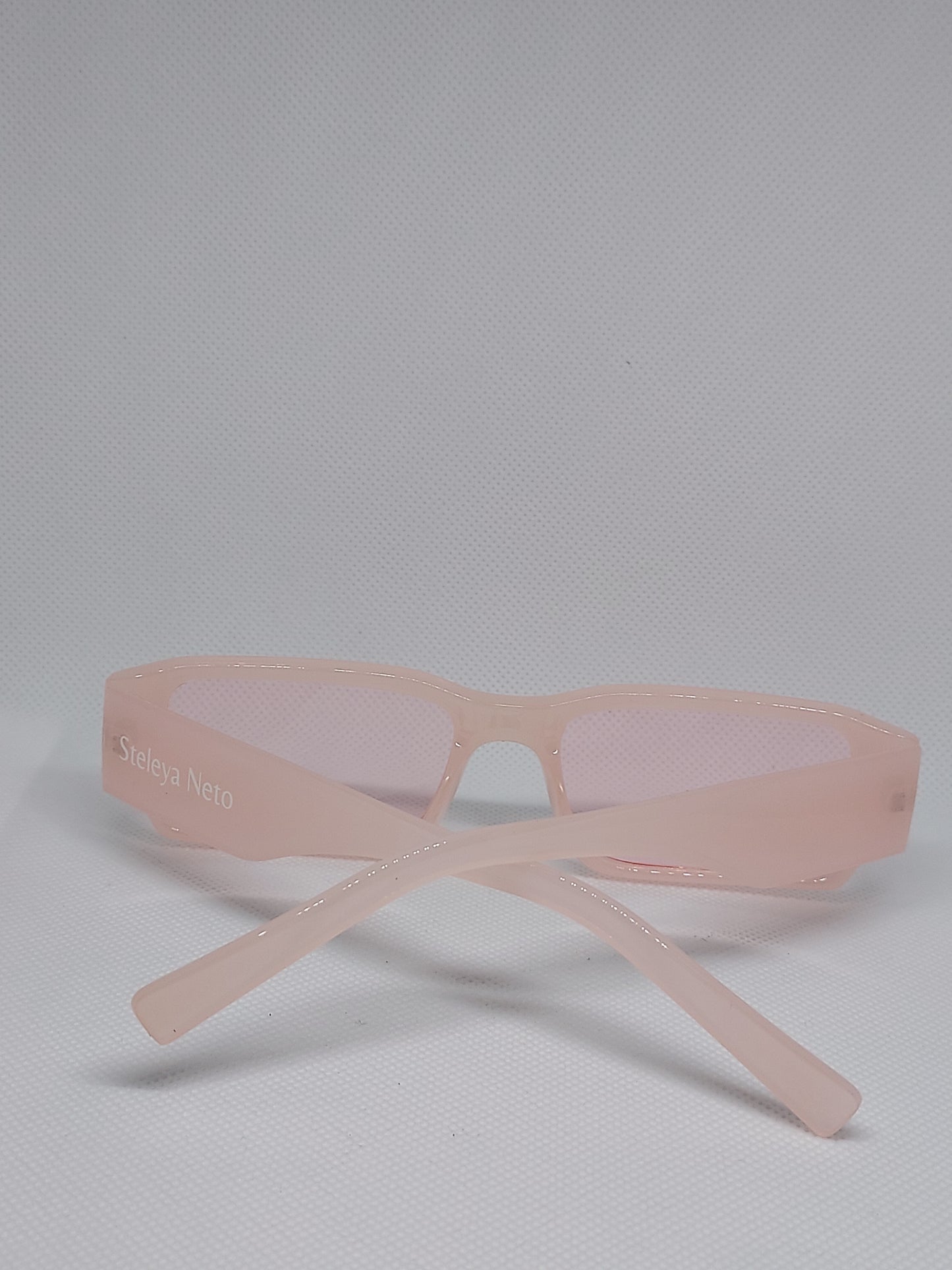 SUNGLASSES /BEATRIZ NETO FERNANDEZ