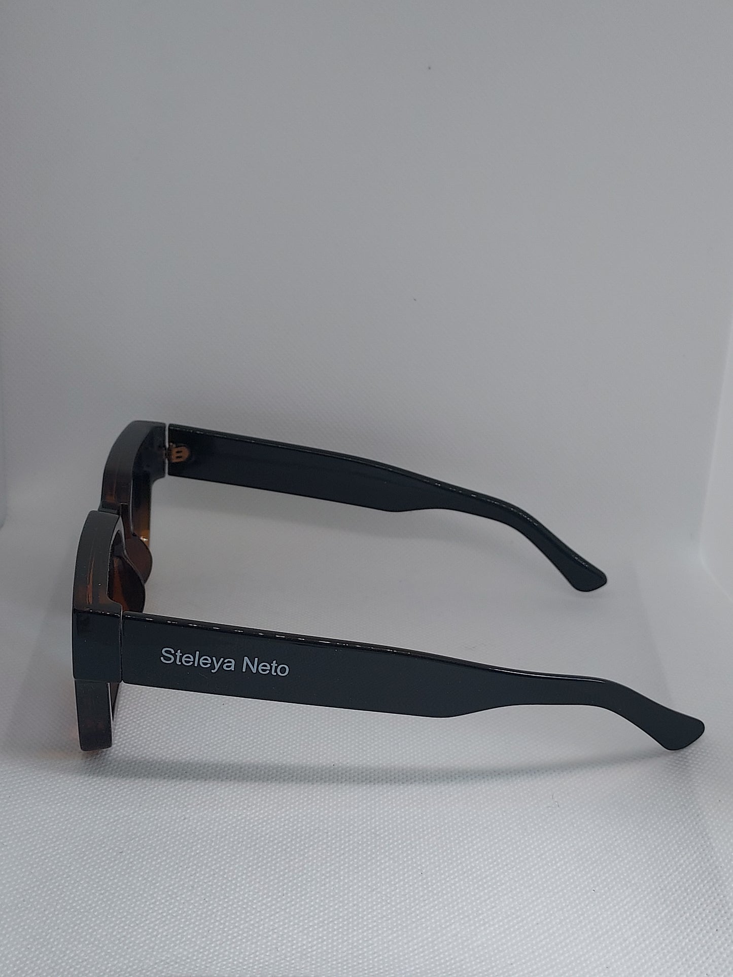SUNGLASSES BLACK/LEONARDO