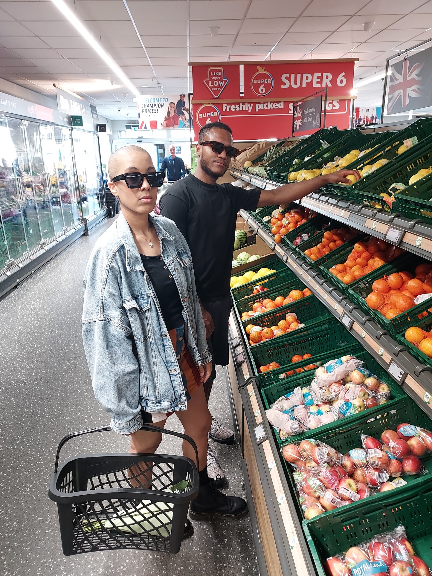 SUNGLASSES BLACK/BLACK