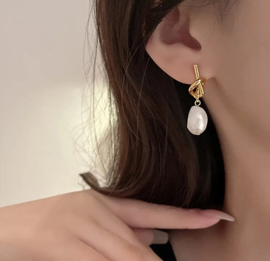 Baroque Pearl Earrings